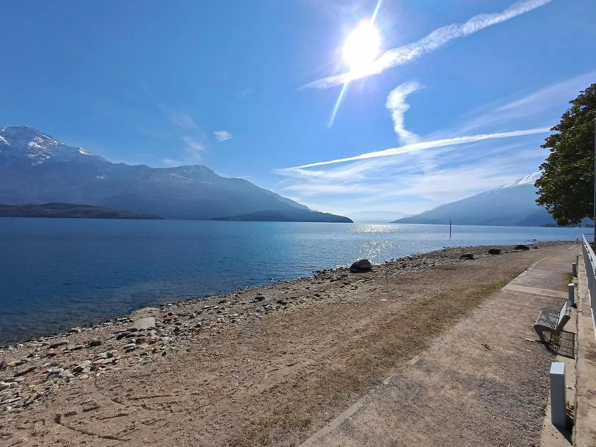 La Finestra Sul Lago 多马索 0*,  意大利
